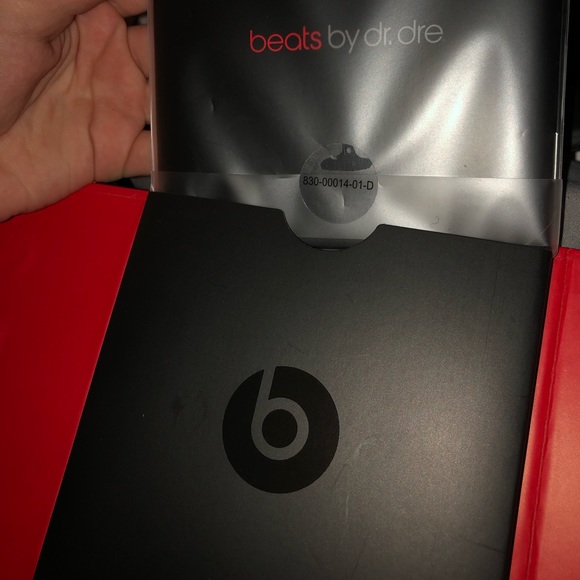 UrBeats By Dr. Dre - Picture 4 of 4